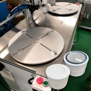 High Efficiency Mercedes And BMW Filter Screen End Cap Sealant Making Machine