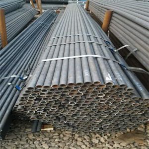 Fluid Carbon Steel Pipe ASTM ASME SA106GR.B C 5.8m 6m 12m Black Varnish