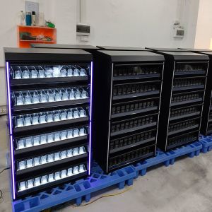 Satom Custom Tobacco Case Display Cabinet Cigarette Shelf Rack With Smooth