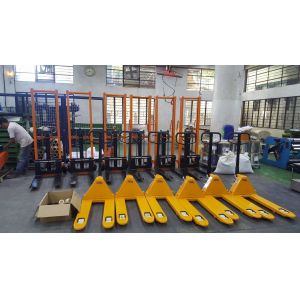 C-shaped steel 2ton manual stacker hydraulic stacking forklift with CE