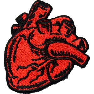 Eco Friendly 120D Woven Custom Embroider Patch Red Heart Applique For Clothes