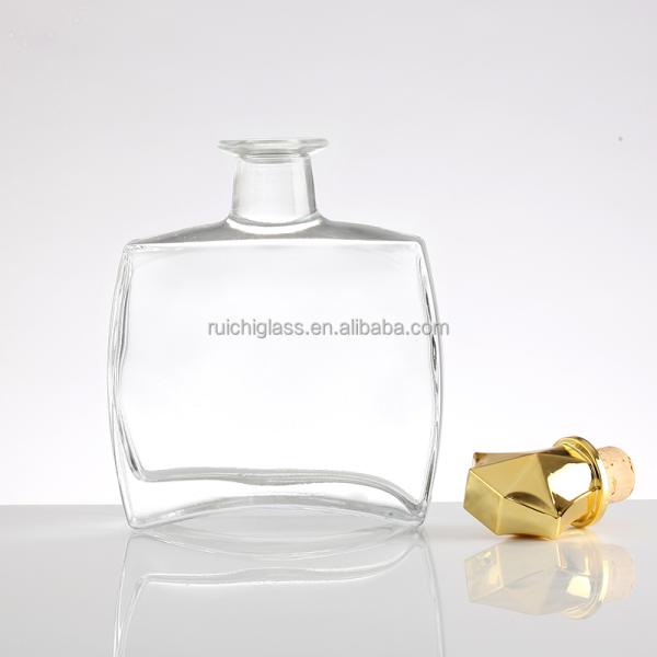 Fancy Custom Design Unique Shape 350ml 500ml 700ml Glass Liquor Bottle for Champagne