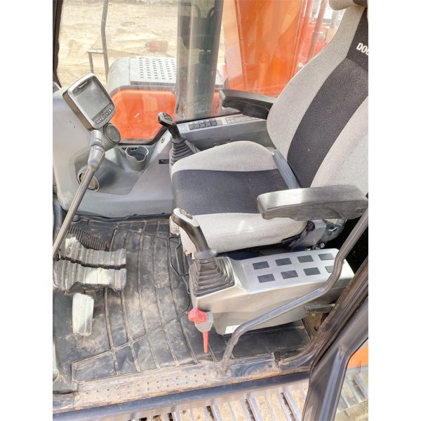 Made in Korea original used doosan dx150 excavator 15 ton in Shanghai