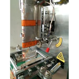 Computer / PLC Control Sauce Pouch Packing Machine With 3 Sides Seal