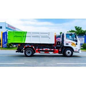 Front Four Rear Eight Carriage Detachable Hook Arm Garbage Truck for Manual