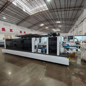 Highly CNC Woodworking Machinery for Automatic Edge Banding and Cabinet Making