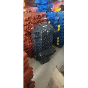 Crawler PC45MR-8 Excavator Control Valve 723-19-11503 Hydraulic Parts For