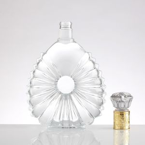 Base Material Super Flint Glass Liquor Bottle for XO Brandy Classic Design at