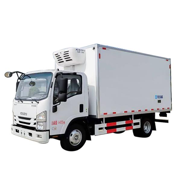 Manual Transmission Type Isuzu 4*2 Diesel Refrigerated Truck for Small