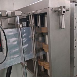 Vertical / Horizontal Doypack Packaging Machine 600 / 1000 / 1500ML Filling
