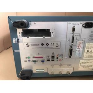 Tektronix DSA72004B Oscilloscope 20 GHz 4 Ch 50 GS/S Integrated Digital Serial