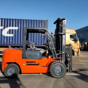 Diesel LPG Gas Gasoline Forklift with CE EPA Chinese Snsc 1.5/2/3/3.5/4/5/7/10