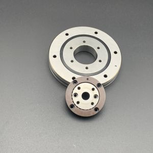 China Precision Robot Custom Design Crossed Roller Bearing Shaft Diameter 8mm RJ40 8X40X8mm on sale