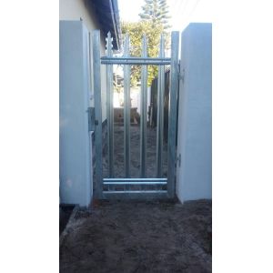 White 2.4m Height Metal Security Side Gates With EN ISO 1461 Standard