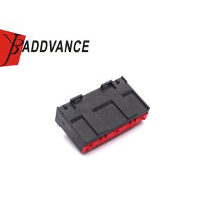 15422577 1.5/6.3mm(060/250) Series 7 Pin Black Automobile Female Unsealed