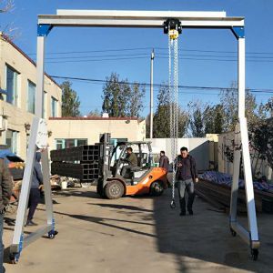 China Alluminium Light Duty Gantry Crane 0.5T 1T Moisture Corrosion Protection on sale