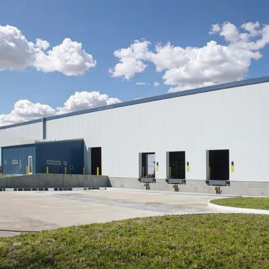 Clear-Span Climate-Controlled Steel Structure Commercial Warehouse building