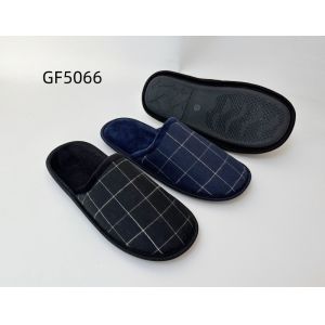 China OEM Logo Warm Mens' Indoor Slippers House Shoes Slippers With Memory Foam Sock on sale