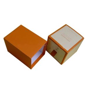 China Folding Lid Mini Cardboard Gift Shipping Box with Gold Foil Stamping Logo on sale