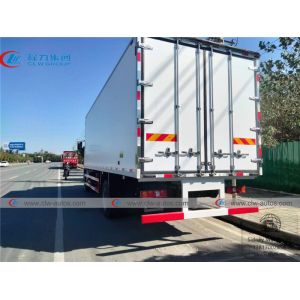 10T 15T 30cbm Shacman L3000 4x2 Refrigerated Van Truck