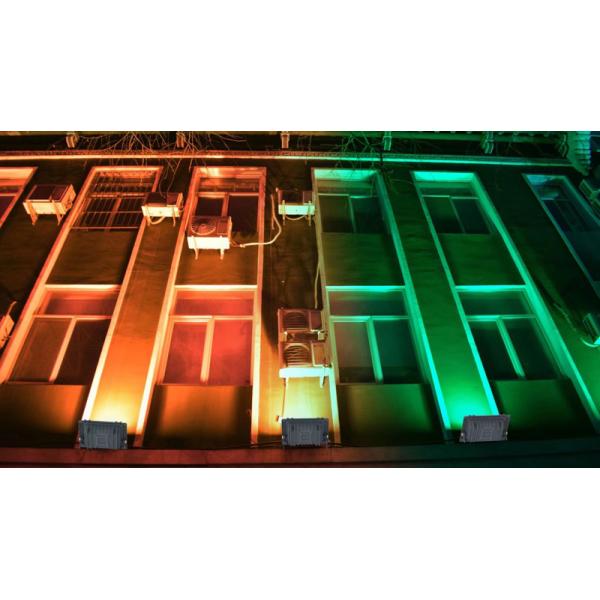 Outdoor Waterproof Solar Flood Light Integrated 6000K Light With LiFePO4 Battery