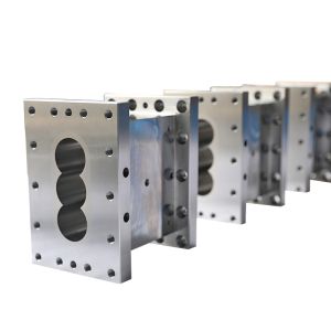 Segmented Extruder Barrel with 134mm Hole Diameter and 110mm Center Distance for