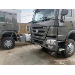 6X4 Tractor Truck HOWO Sinotruk 371price Sale HOWO Sitrak C7h GCC Tire