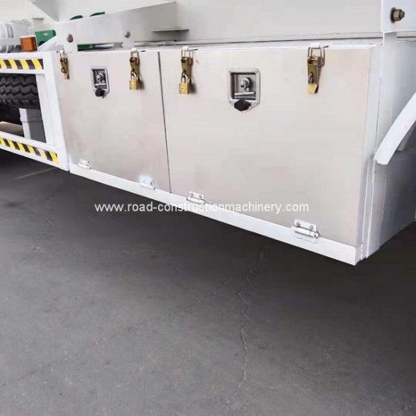 3 Axle 5000L 40CBM Oil Fuel Semi Trailer Fuwa Axle With SINOTRUK Head