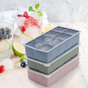 Easy To Clean Pink Silicone Ice Cube Trays Leak Proof Lid BPA Free Large Size