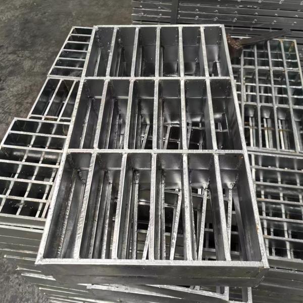 Bright Surface Bar Grating Mesh / Flat Steel Grating with Flat Bars Modern Style
