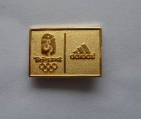 Cheap Custom design brass / Iron offset printing lapel pin badge for sale