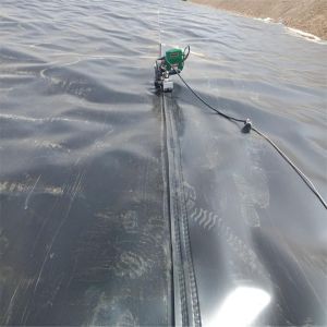 1.5mm HDPE Geomembrane for Artificial Lake Landscape River Levee Channel Onsite