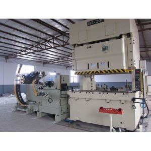 Low Noise Roll Feeder Machine , Decoiler Machine Metal Coil Die Processing