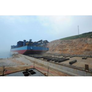 China Pneumatic Rubber Air Lifting Bag For Ship Launching on sale