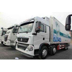 Cheap SINOTRUK HOWO T5G 340horsepower 8*4 refrigerator truck 9.6M 53CBM MAN ENGINE for sale