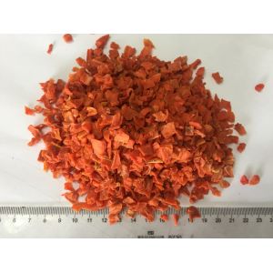 10×10×3mm Food Dehydrator Chips / Dehydrated Carrot Flakes With ISO Approval
