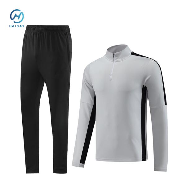 Winter Men Running Sports Clothing Football Kit with Automated Cutting