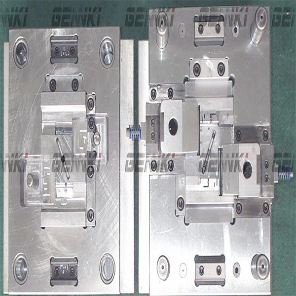 PMMA Multi Cavity Injection Molding Soft Plastic Mold Preharden PBT