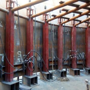Powerful Hydraulic Chuck Type Jacks for Lifting Tank Wall in Vietnam Tank