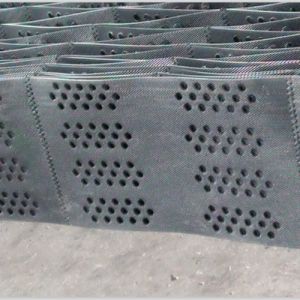 Smooth Surface HDPE Geocell 100mm Height Black Color With Hole