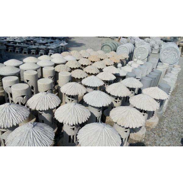 Rokkaku Yukimi white stone Lantern