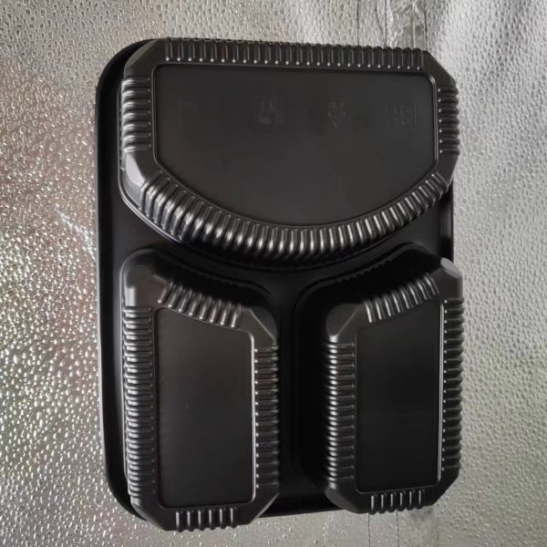 Customized disposable 3 compartment PP microwave black lunch box with lid