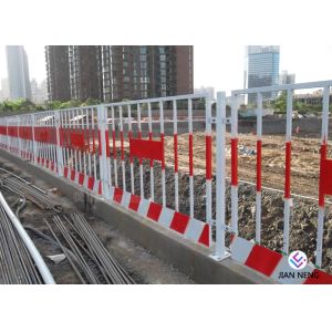 China 1.2*2m Foundation Trench Edge Protection Guardrail Spray Paint Easy To Install on sale