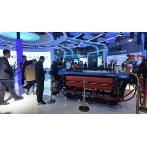 Automatic Light Duty Wire Mesh Weaving Machine Optimal Efficiency 1300B