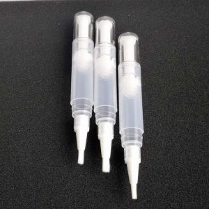PP Material Lip Gloss Pencil , Lip Gloss Tubes Transparent Color OEM