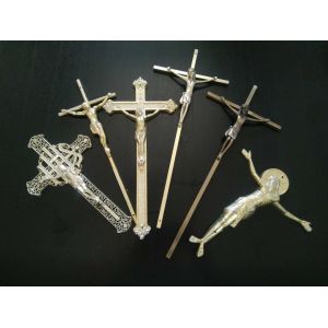 Plastic Cross and Crucifix Crucifijo Cruces Con Cristoaccessori Funebri