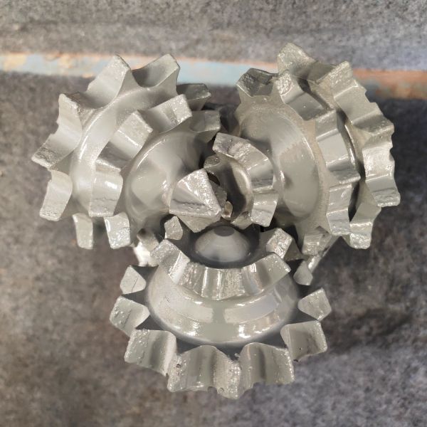 Three-Cone Mill Tooth Drill Bit with Double Layer Rubber Seal and 1-Year