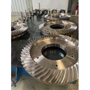 Cheap Precision Crown Wheel And Pinion Gear 20crmnti Material Customizable for sale