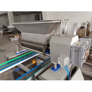 Cheap CE Cake Fillings Injector With PLC Control And Servo For Swiss Roll Production Line for sale