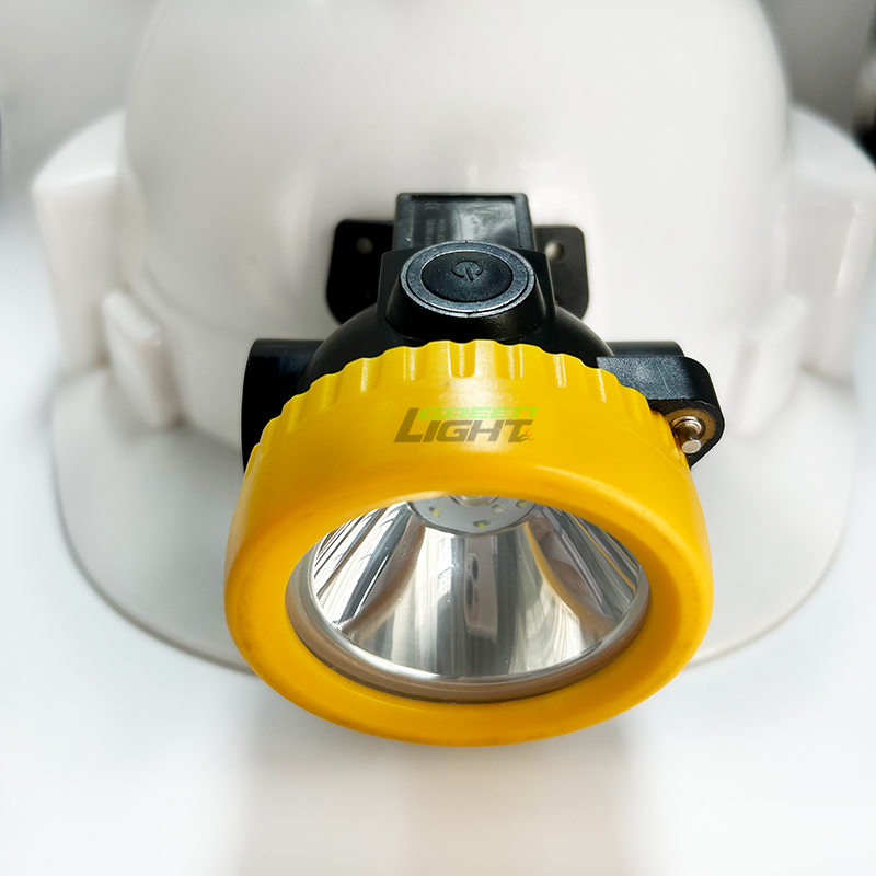 Rechargeable Mining Headlamp with 100000hrs Lifespan 191g Lightweight and 3.7V
